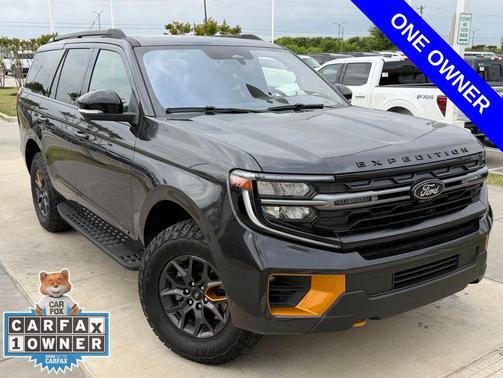 Gray Metallic 2025 Ford Expedition Tremor