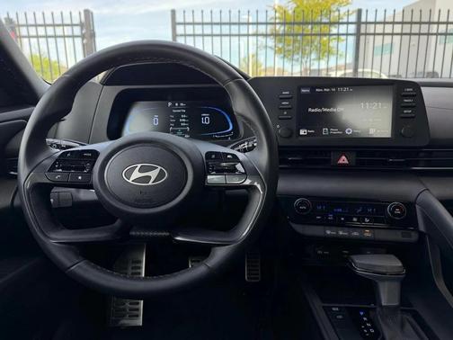 2025 Hyundai ELANTRA Sport