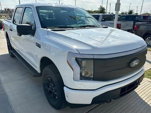 2025 Ford F-150 Lightning XLT