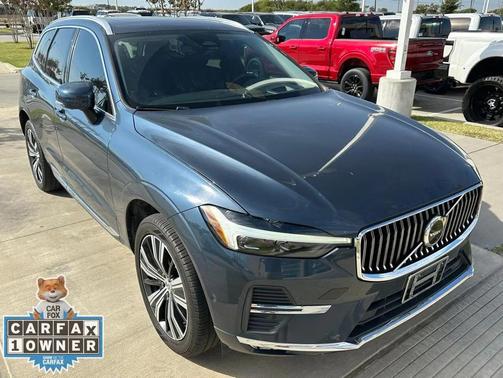 2022 Volvo XC60 B5 Inscription