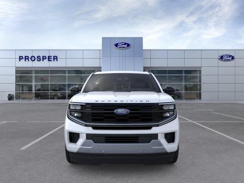 Star White MET TRI-Coat 2026 Ford Expedition Max Platinum