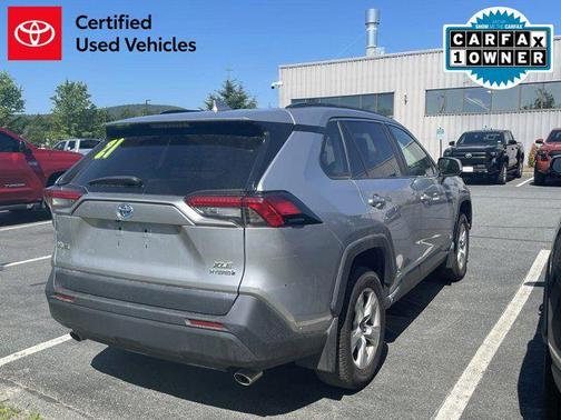 2021 Toyota RAV4 Hybrid XLE