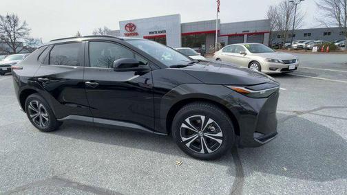2025 Toyota bZ4X XLE