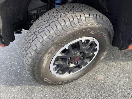 2025 Toyota Tacoma TRD Off-Road