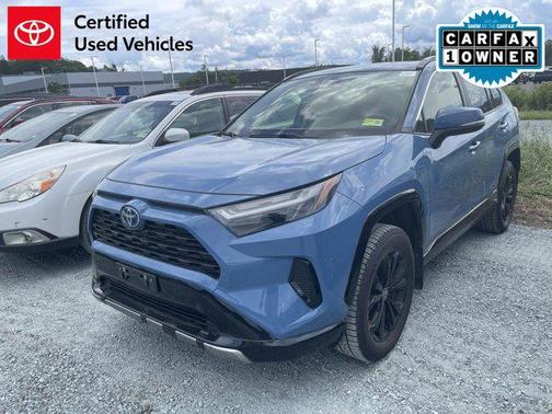 2022 Toyota RAV4 Hybrid SE