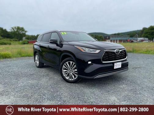 Midnight Black Metallic 2023 Toyota Highlander Platinum