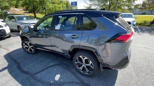 2025 Toyota RAV4 Hybrid SE