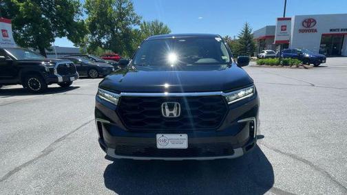 Crystal Black Pearl 2025 Honda Pilot EX-L