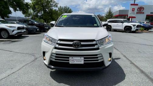 Blizzard Pearl 2019 Toyota Highlander XLE
