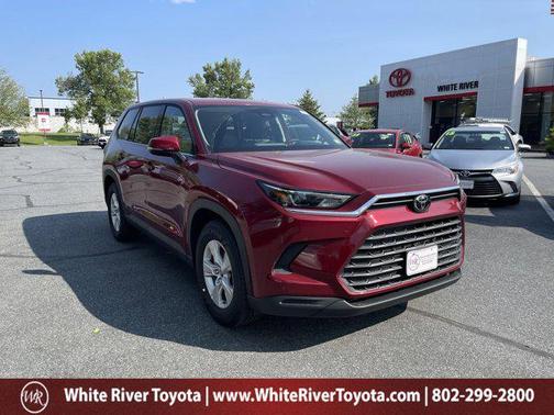2025 Toyota Highlander LE