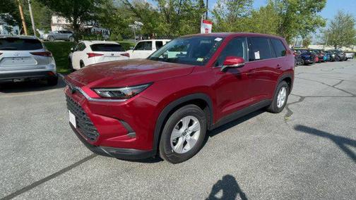 2025 Toyota Highlander LE