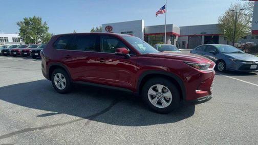 2025 Toyota Highlander LE