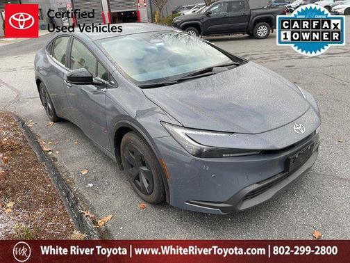 2025 Toyota Prius LE