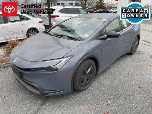 2025 Toyota Prius LE