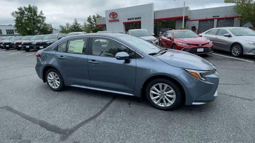 2025 Toyota Corolla Hybrid XLE