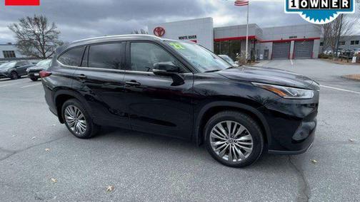 2022 Toyota Highlander Platinum