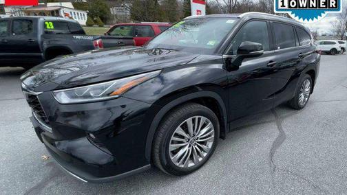 2022 Toyota Highlander Platinum