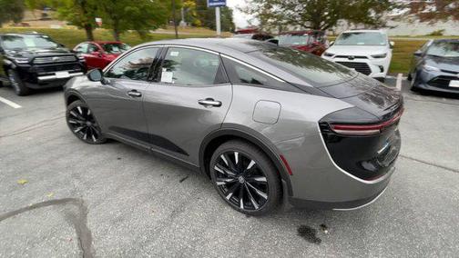 2025 Toyota Crown Platinum