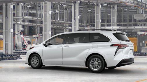 2025 Toyota Sienna XLE 7 Passenger