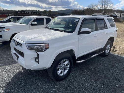 Ice Cap 2023 Toyota 4Runner SR5 Premium