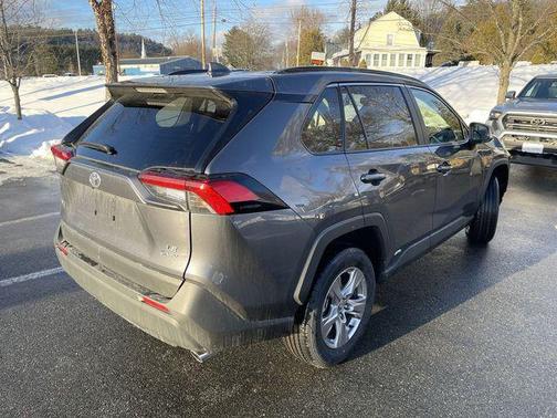 2025 Toyota RAV4 Hybrid LE