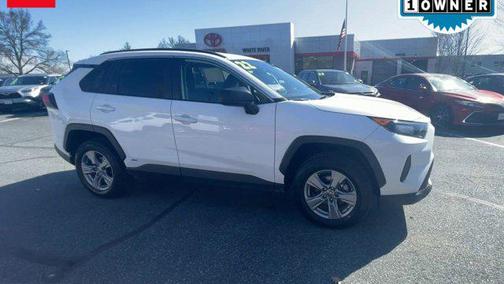 2022 Toyota RAV4 Hybrid LE