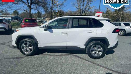 2022 Toyota RAV4 Hybrid LE