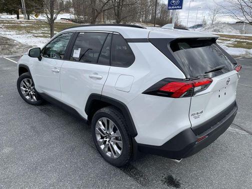 2025 Toyota RAV4 XLE Premium