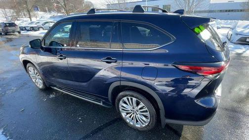 2024 Toyota Highlander Platinum