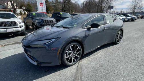 2025 Toyota Prius L
