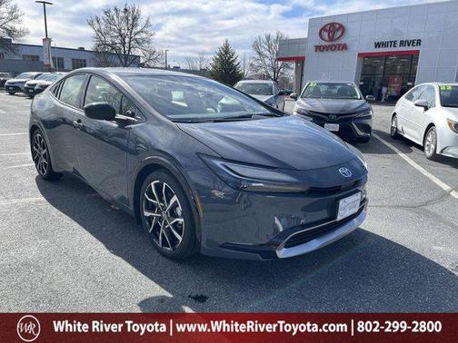 2025 Toyota Prius L