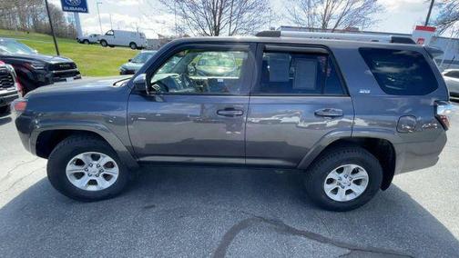 Magnetic Gray Metallic 2022 Toyota 4Runner SR5
