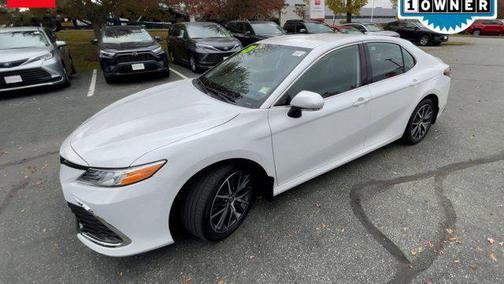 2023 Toyota Camry Hybrid XLE