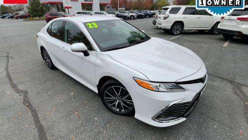2023 Toyota Camry Hybrid XLE