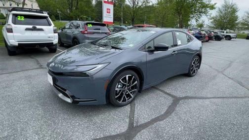 2025 Toyota Prius L