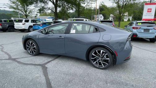 2025 Toyota Prius L
