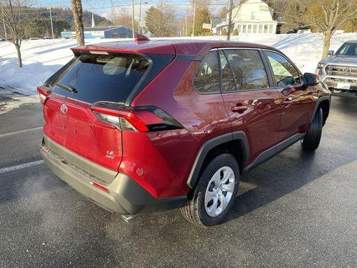 2025 Toyota RAV4 LE