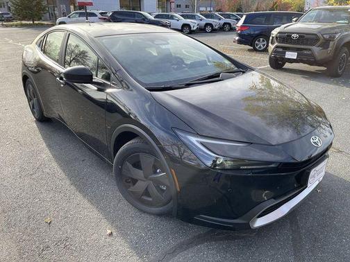 2026 Toyota Prius Plug-In Hybrid SE