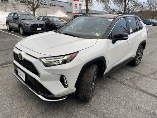 2025 Toyota RAV4 Hybrid SE