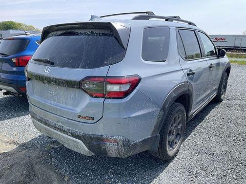 Diffused Sky Pearl 2023 Honda Pilot AWD TrailSport