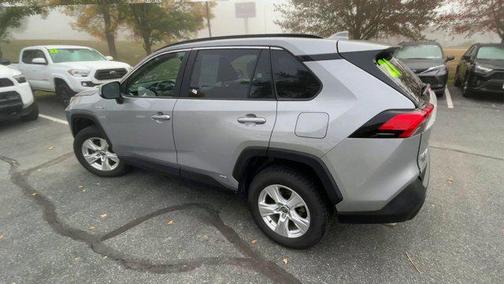 2021 Toyota RAV4 Hybrid XLE