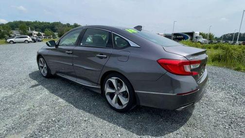 Lunar Silver Metallic 2018 Honda Accord Touring 2.0T