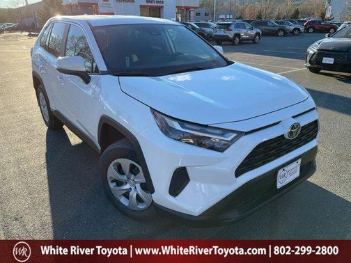 2025 Toyota RAV4 LE