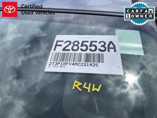 2021 Toyota RAV4 XLE