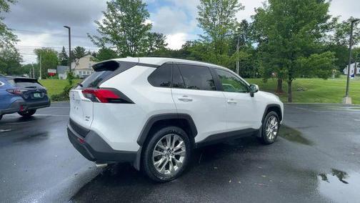 2019 Toyota RAV4 XLE Premium
