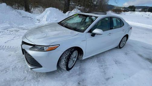 2018 Toyota Camry Hybrid XLE