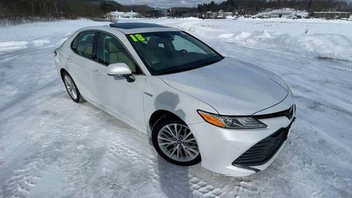2018 Toyota Camry Hybrid XLE