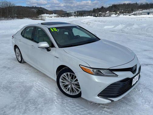 2018 Toyota Camry Hybrid XLE