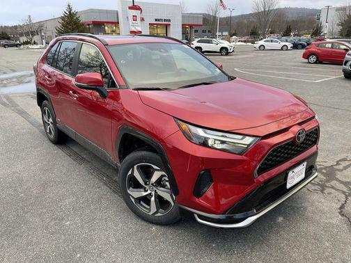 2025 Toyota RAV4 Hybrid SE