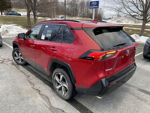 2025 Toyota RAV4 Hybrid SE
